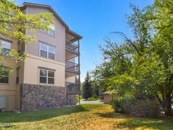40 River Pines Ct APT B208, Edwards, CO 81632