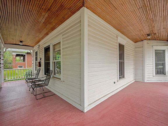 4th image of 4809 Saratoga Ave