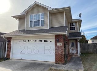 206 Shadow Ct SW, Huntsville, AL 35824