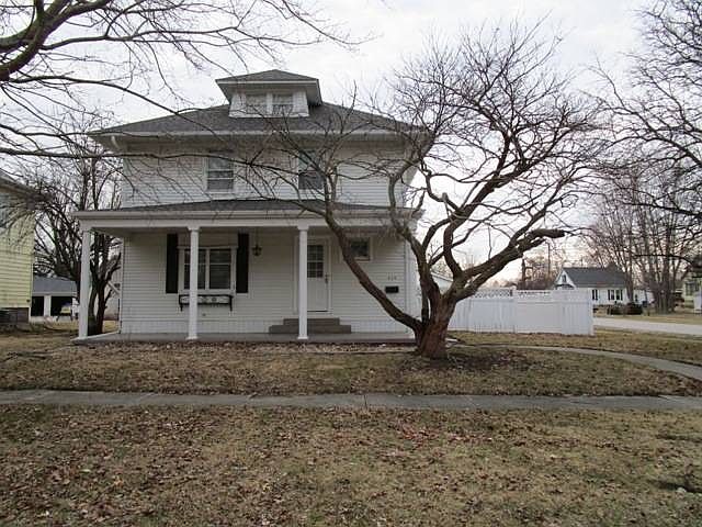 1st image of 424 N B St