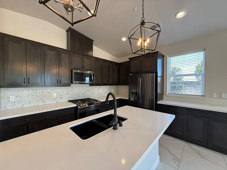 1137 Trilogy Cir — Photo 13