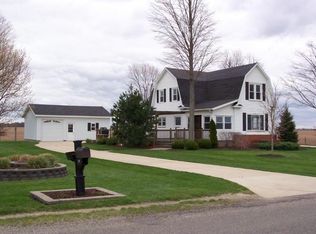 71057 Carls Rd, Sturgis, MI 49091