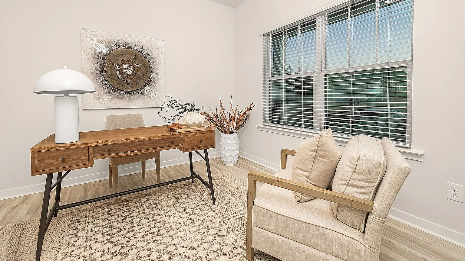 3 bed, 2.5 bath, 2175 sqft, $2,495 — Photo 2