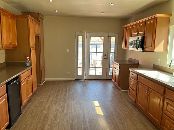 2nd image of 6808 California Ave #1