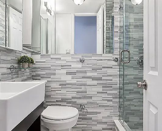 5th image of 246 Mott St APT 4