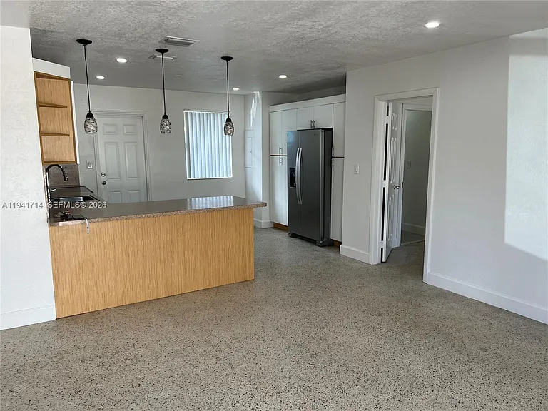 4725 NW 4th St #4725 — Photo 1