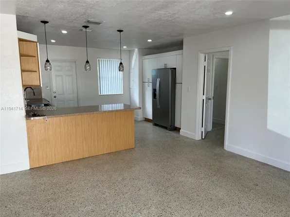 4725 NW 4th St #4725, Miami, FL 33126