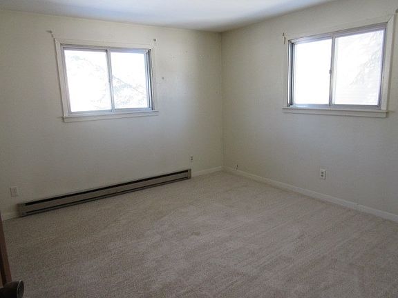 5th image of 15979 W 5th Street