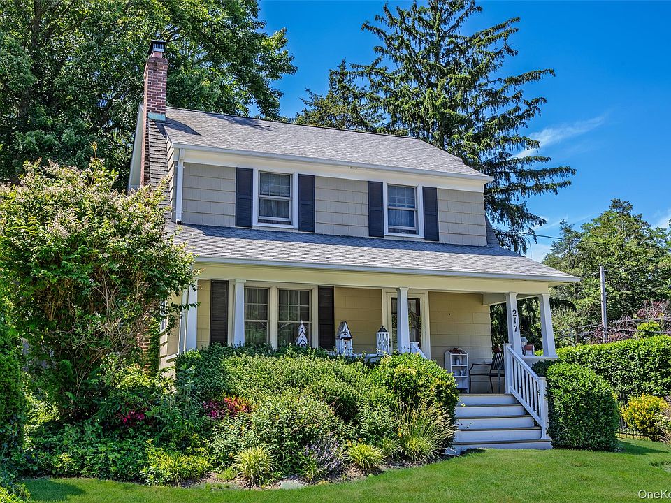 1st image of 217 Soundview Road
