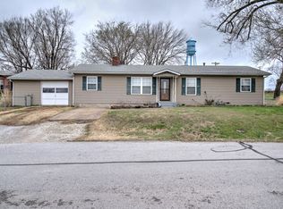109 Parkmor Rd, Joplin, MO 64801