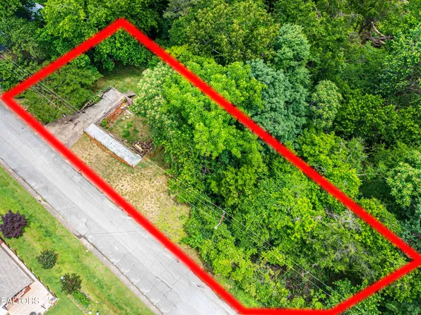 701 N F St, Lenoir City, TN 37771