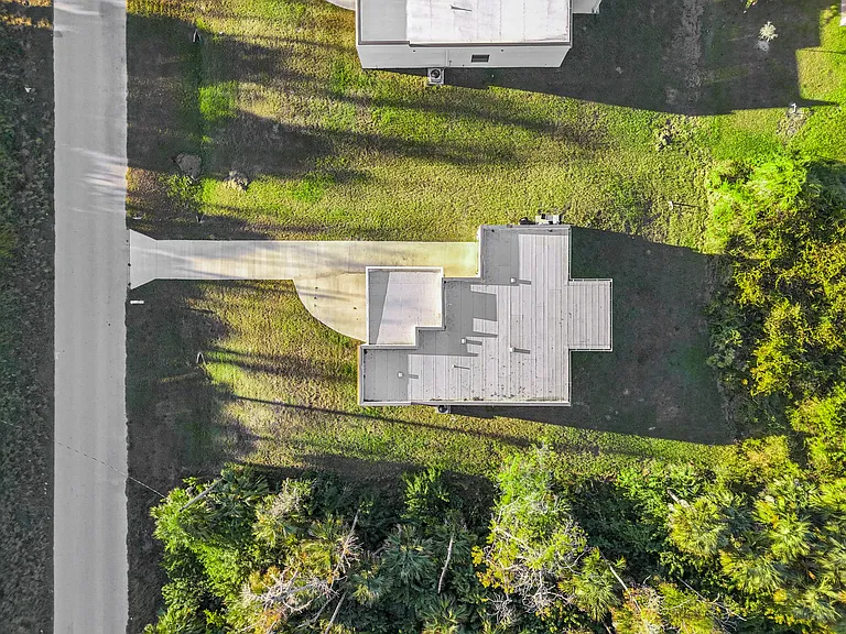 622 Windermere Dr — Photo 32