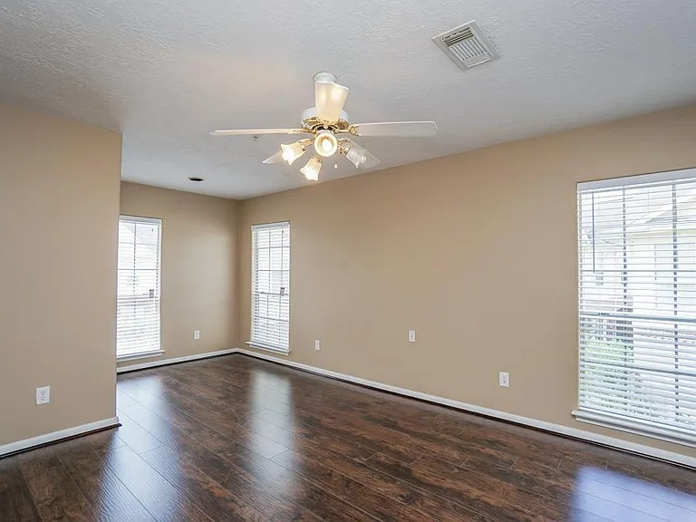 2710 Grants Lake Blvd #E6 — Photo 10