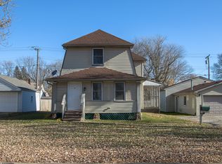 215 S 9th St, Chesterton, IN 46304
