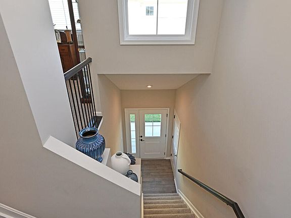 4th image of 7595 Devonshire Dr