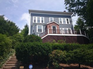115 Lancaster Ter, Brookline, MA 02446