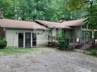 201 Nut Bush Dr, Manson, NC 27553