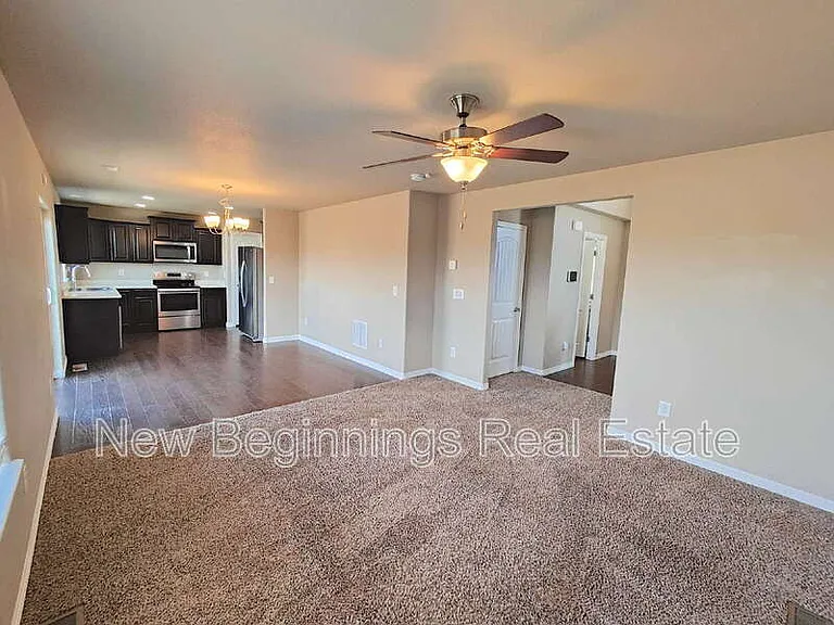 6134 Meadowbank Ln — Photo 6