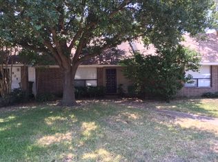 907 Navidad St, Bryan, TX 77801