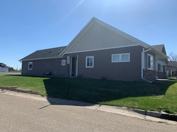 400 Pintail Cir, Annandale, MN 55302
