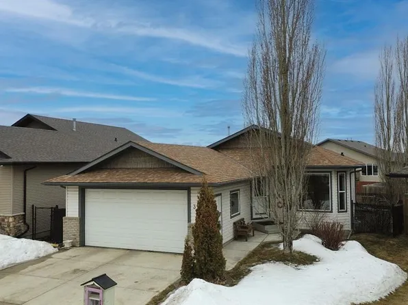 304 E Jenner Cres, Red Deer, AB T4P 0B3