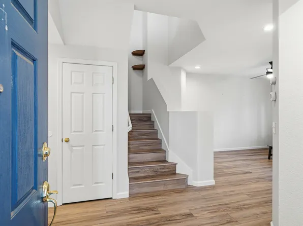 10856 Glengarry Ln, Dublin, CA 94568