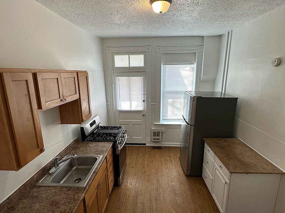 1st image of 2742 Chariton St Floor 1