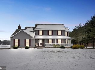 53 S Grove St, Sicklerville, NJ 08081