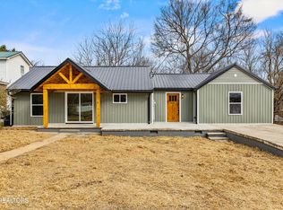1316 Roosevelt Rd, Knoxville, TN 37914