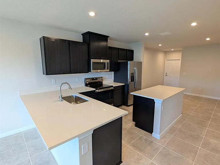 106 Savannah Lakes Blvd — Photo 4