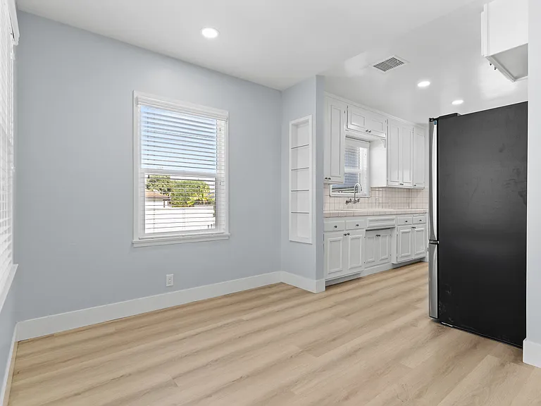 815 Wakefield Ave — Photo 32