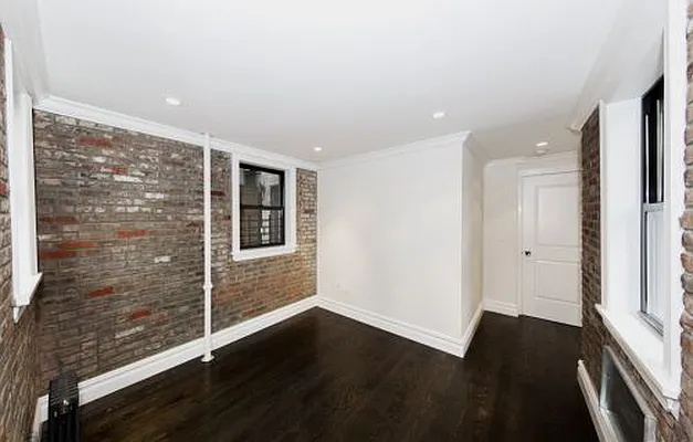 Rented by Icon Realty Management | media 35