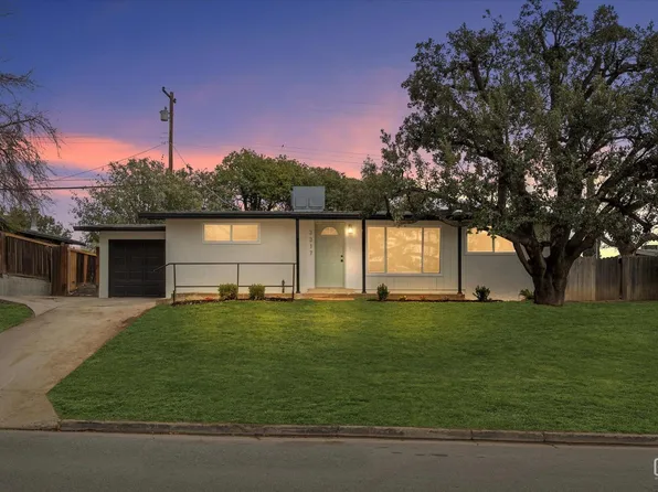 3317 Bucknell St, Bakersfield, CA 93305