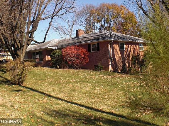 5th image of 10901 Graystone Dr