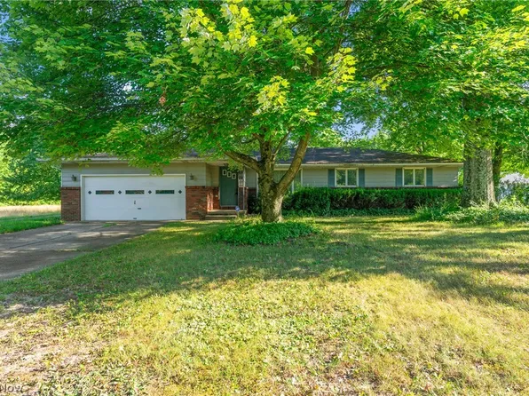 5361 New Rd, Youngstown, OH 44515
