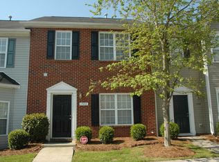 1740 Olivers Crossing Circle, Winston Salem, NC 27127