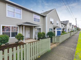 14150 E Burnside St APT 3, Portland, OR 97233