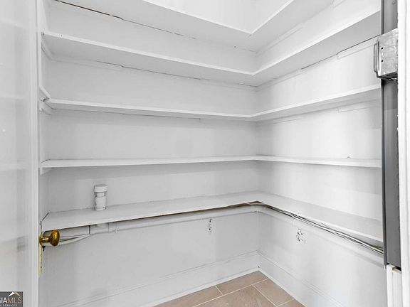 5th image of 754 Juniper St NE APT 4