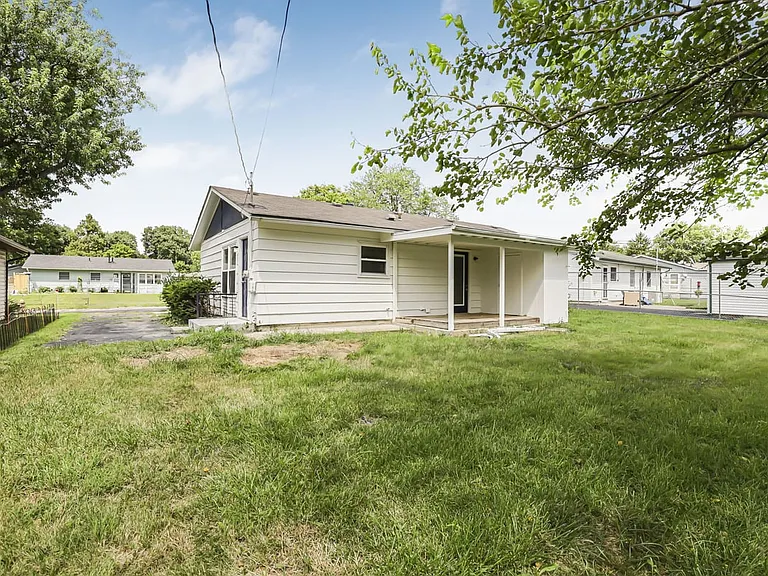 7399 Wollam Ave — Photo 32