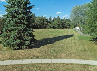 1140 Erica Dr, Wauconda, IL