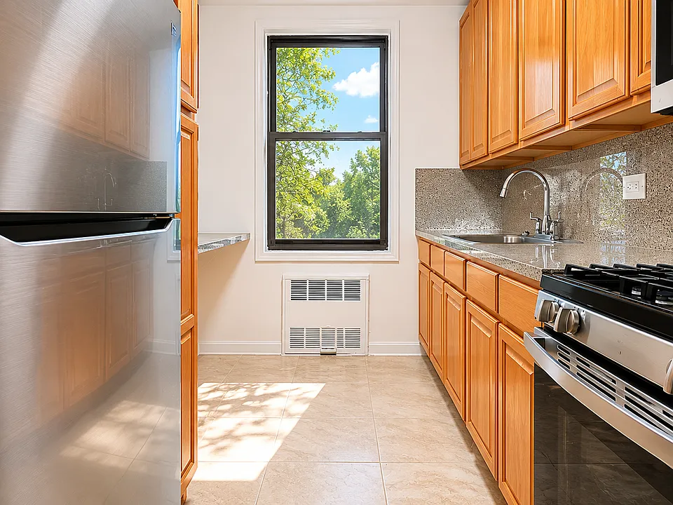 540 Ocean Pkwy #403