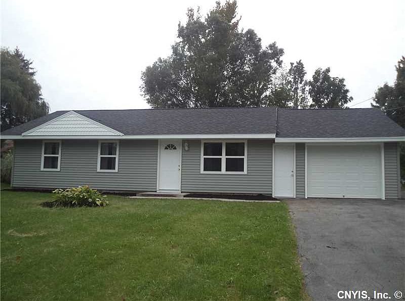 1st image of 113 Christopher Dr