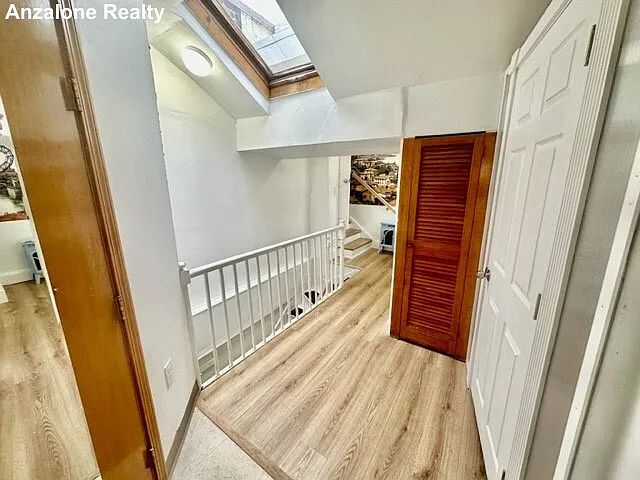 288 Hanover St #1 — Photo 9