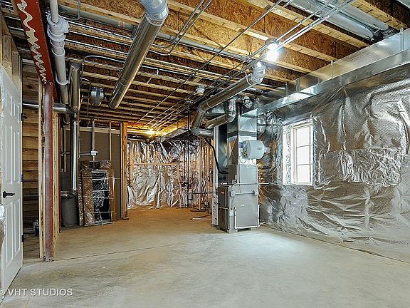 5th image of 828 Leona Mae Ct