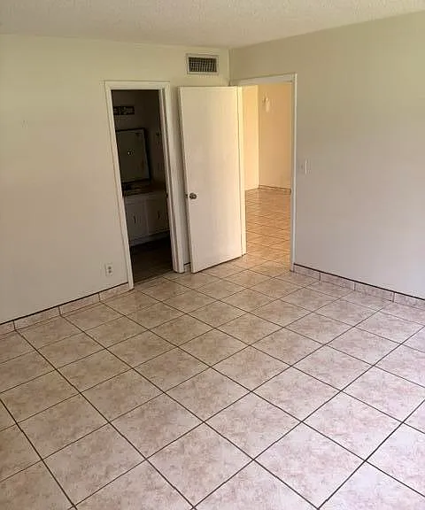 607 S State Road 7 #1G — Photo 20