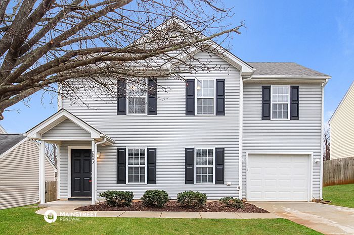 1st image of 2803 Green Crest Ct