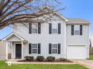 2803 Green Crest Ct, Greensboro, NC 27406