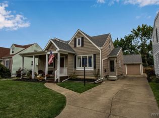 95 Treadwell Rd, Tonawanda, NY 14150