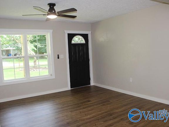 3rd image of 54 Nottingham Ln