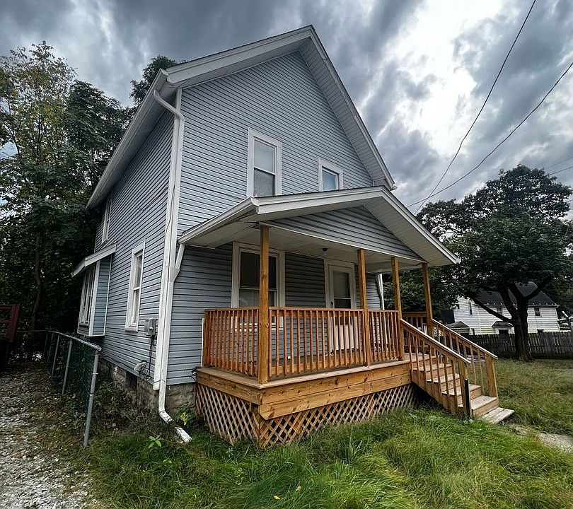 1st image of 417 Raasch Ave